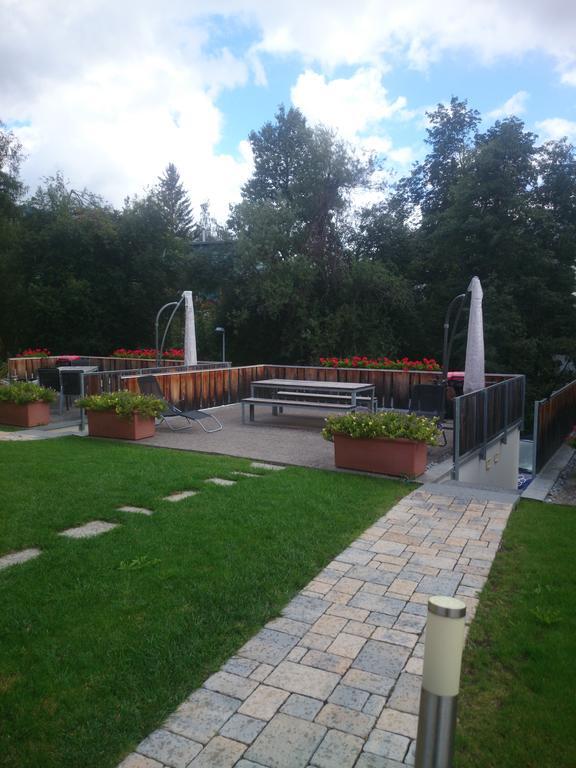 Feriendorf Uorsin Scuol Esterno foto
